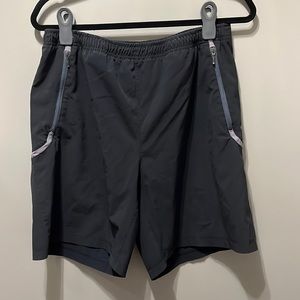 Nike Men’s Shorts M, Smoke-Free Home